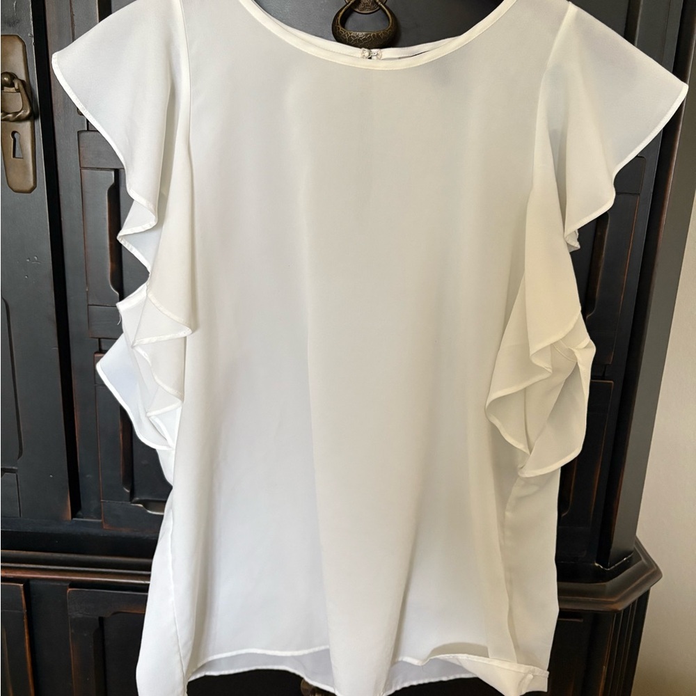 Banana Republic White Ruffled Flutter Sleeve Blouse